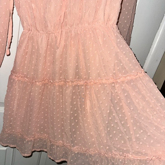 Women’s pink spring dress. Tie in the front. Never worn. - Picture 3 of 5